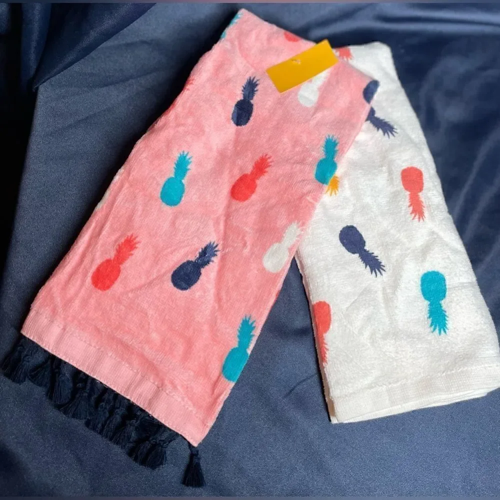 2 Celebrate Summer Together Multicolor Pineapple Tassel Fringe Hand Towels NWT